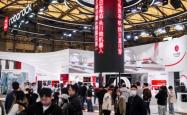 爆！石头科技“手搓”未来家务，AWE 2025引爆全球！